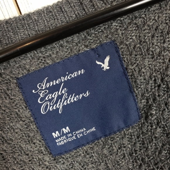 AEO beautiful gray sweater size medium - Picture 5 of 9